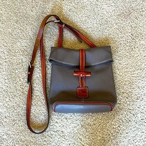 Dooney & Bourke pebble grain toggle crossbody bag with inside key hook.